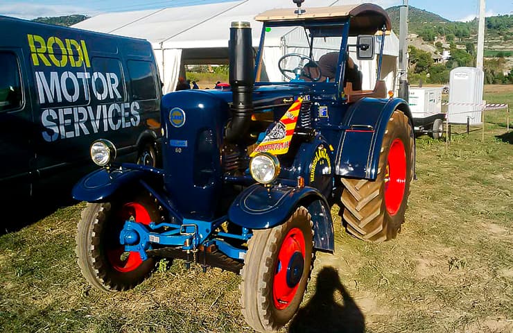 feria agricultura campeonato arado tractor