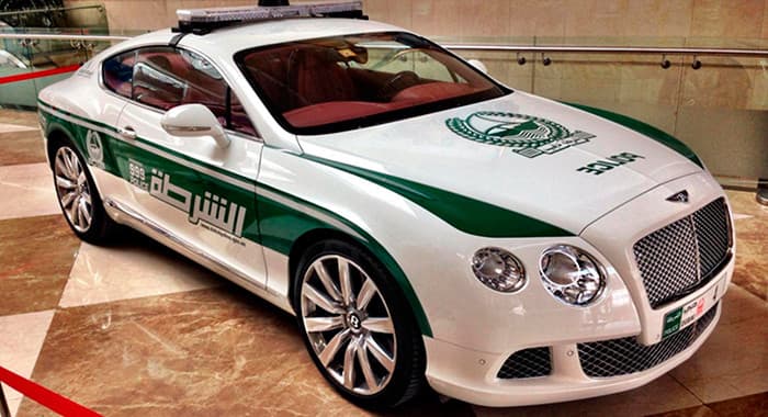 Coche de policía Bentley Continental GT