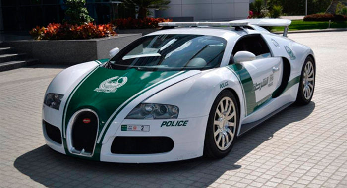 Coche policia Bugatti Veyron