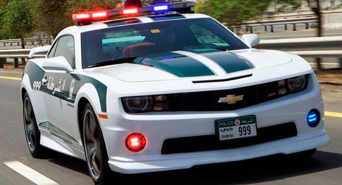 Coche policía Chevrolet Camaro SS