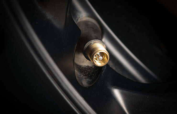 Estrecho de Bering Disfraz Empresario ▷ ¿Qué son las Válvulas de los Neumáticos del Coche?