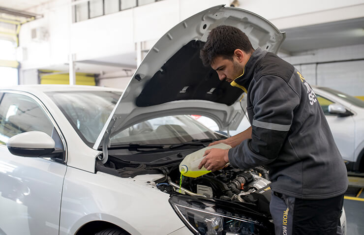 Todo lo que necesitas saber sobre el Líquido Anticongelante de tu coche