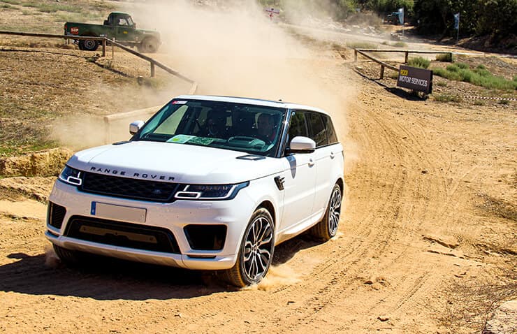 coche 4x4 tierra land rover