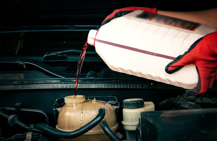 ▷ Cuando cambiar el Líquido Refrigerante del Coche