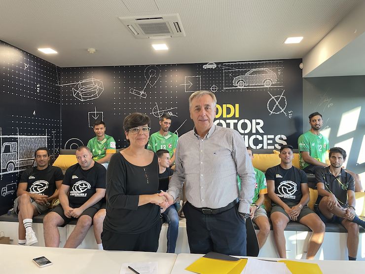 Rodi Balafia voley, patrocinio Rodi Motor Services con Josep Esteve y Vanesa Ortega