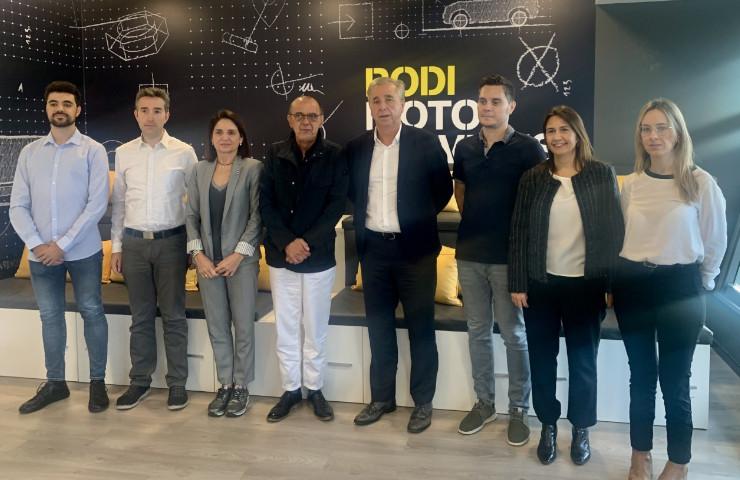 Visita del alcalde de Lleida Miquel Pueyo a las oficinas centrales de Rodi Motor Services.