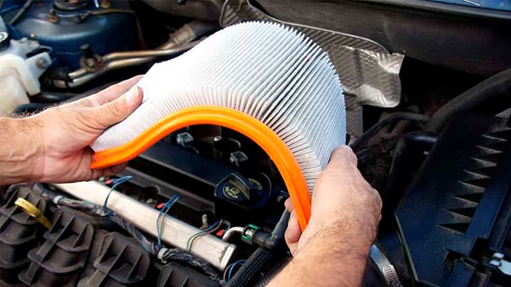 instalación del filtro del aire del coche nuevo