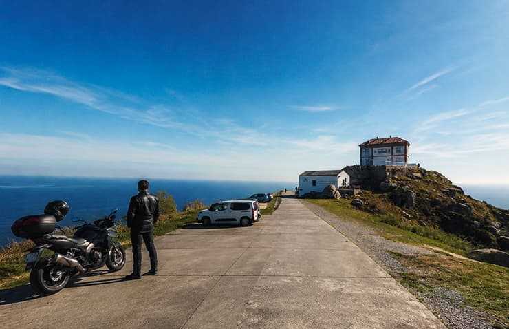 La Costa da Morte en moto: faros, leyendas y el fin del mundo en Galicia