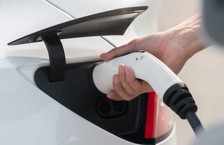 Vida útil de la batería de un coche eléctrico: cuánto dura y cuidados